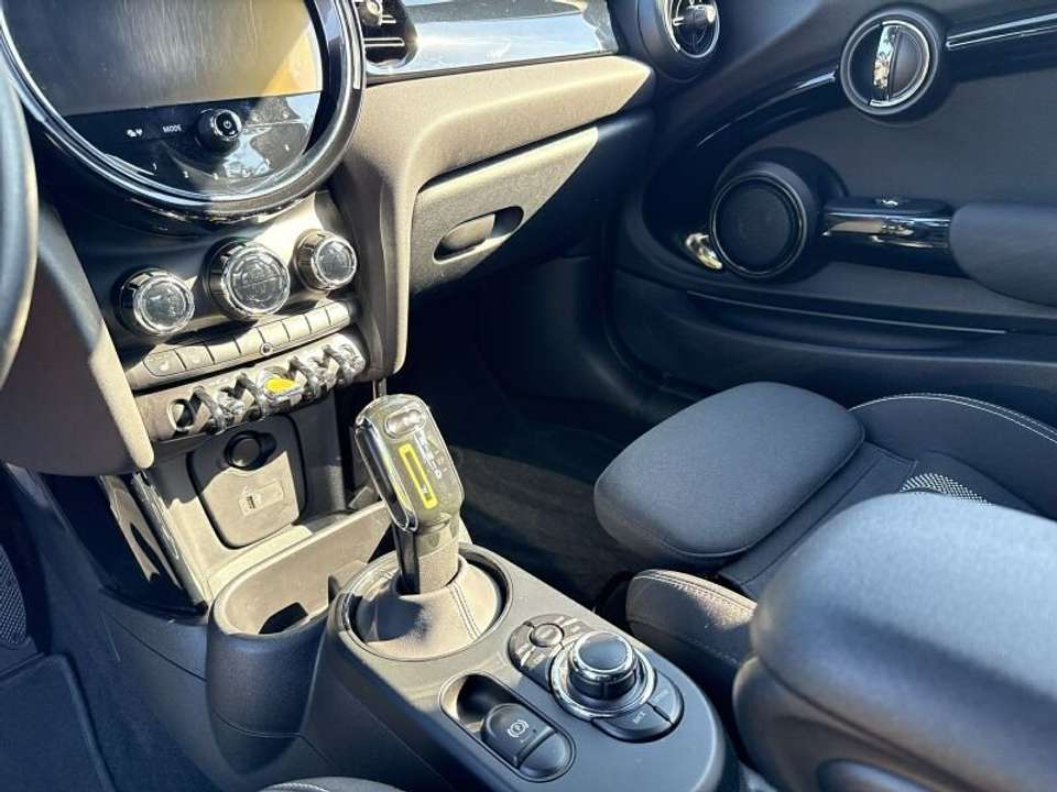 MINI Cooper SE - Imagem 15