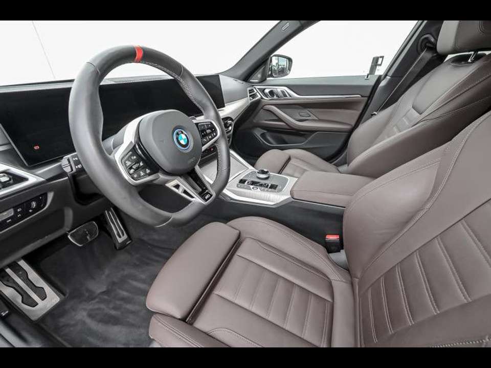 BMW i4 - Imagem 6