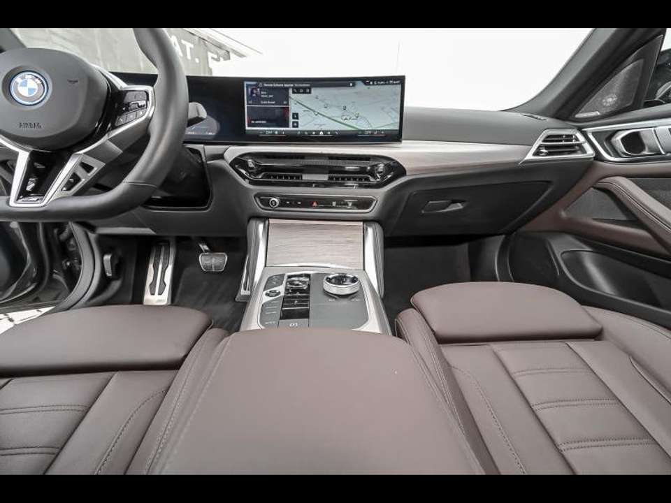 BMW i4 - Imagem 7