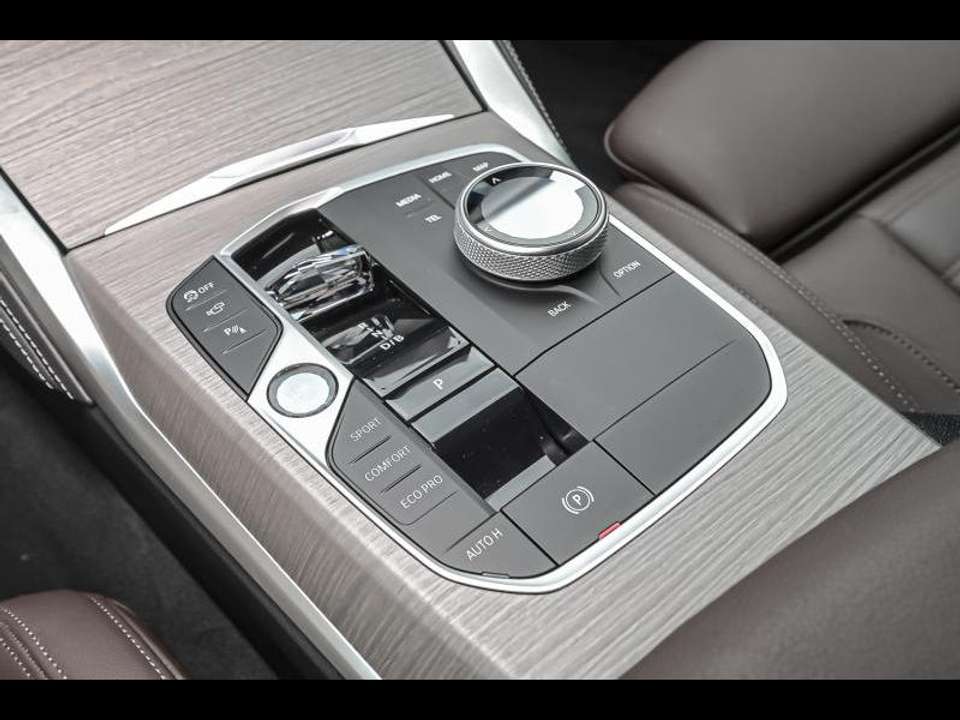 BMW i4 - Imagem 11