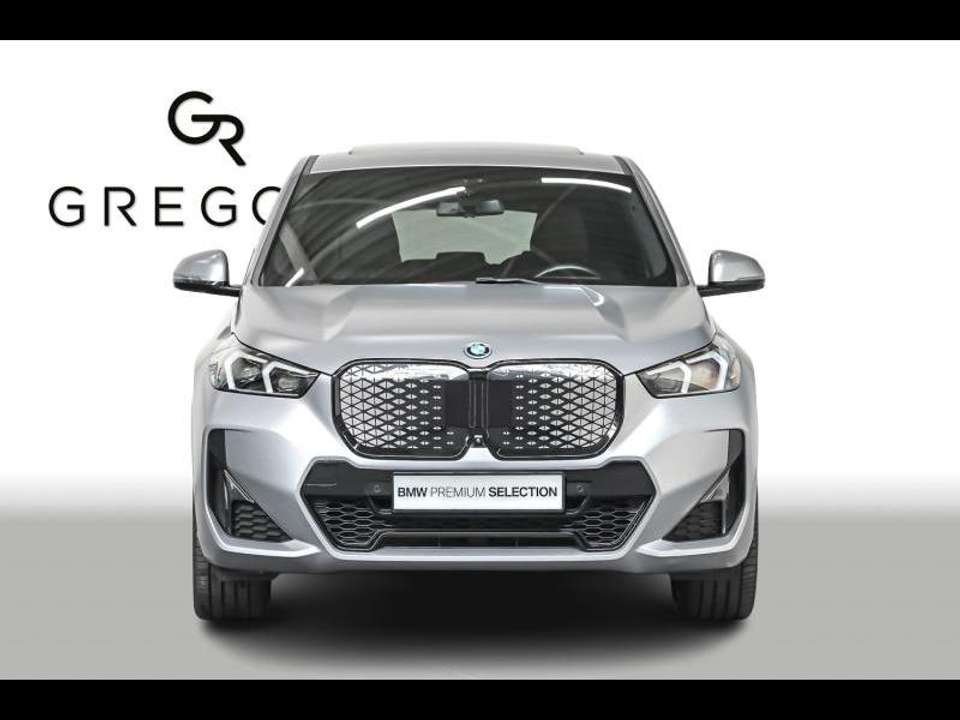 BMW iX1 - Imagem 2