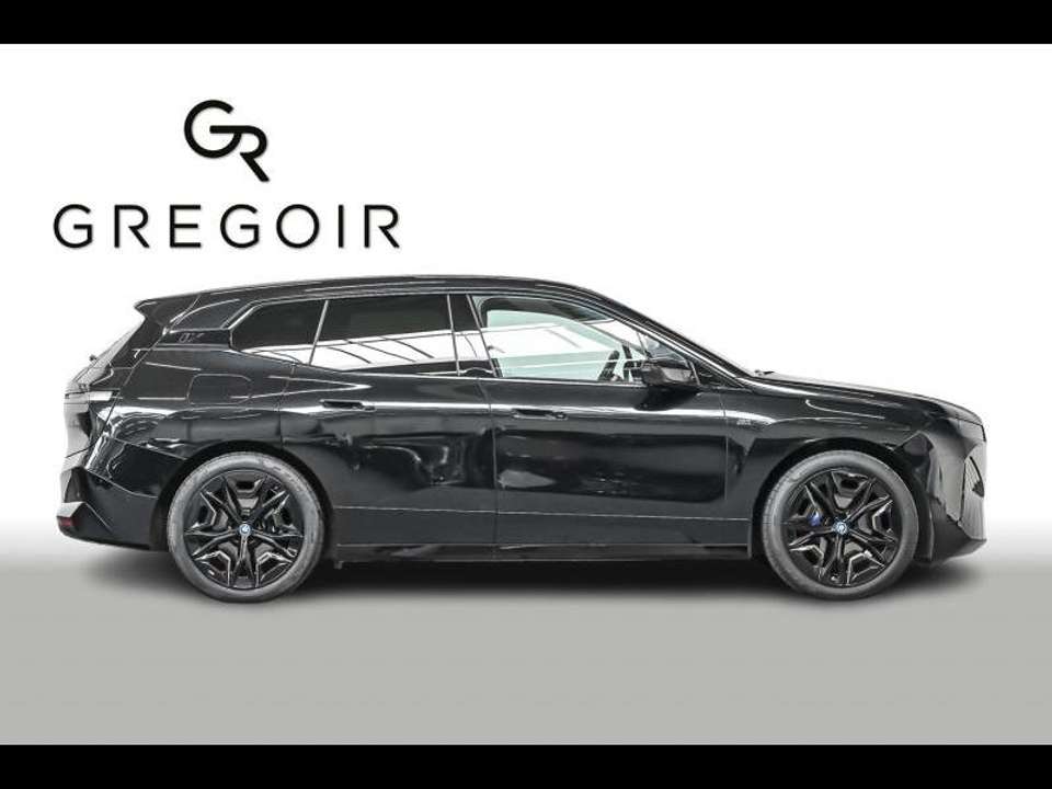 BMW iX - Imagem 3