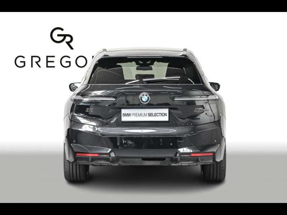 BMW iX - Imagem 4