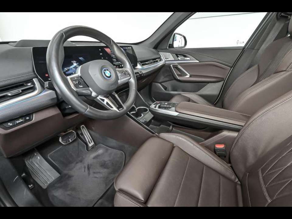 BMW iX1 - Imagem 6