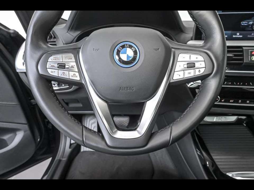 BMW iX3 - Imagem 9