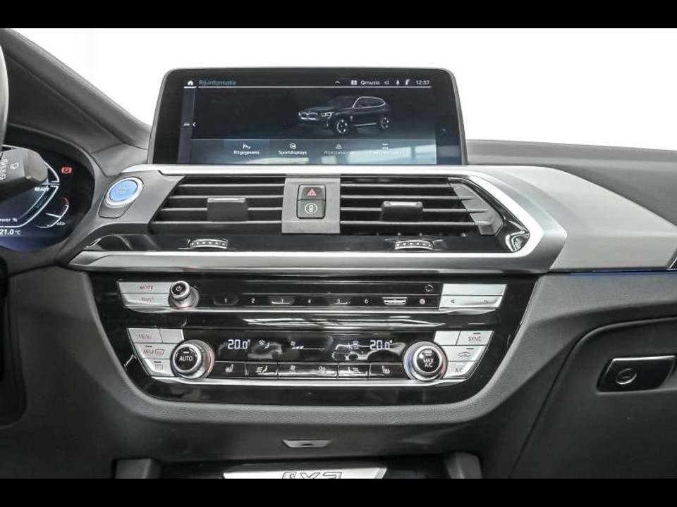 BMW iX3 - Imagem 12