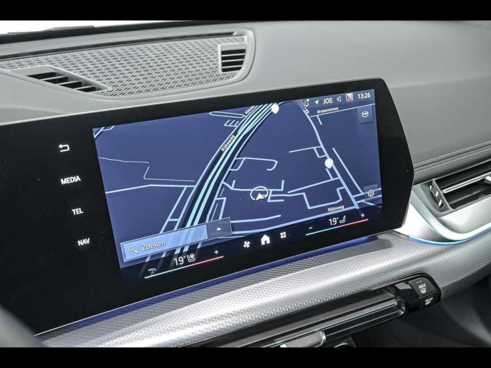 BMW iX1 - Imagem 14