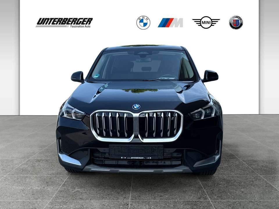 BMW iX1 - Imagem 2