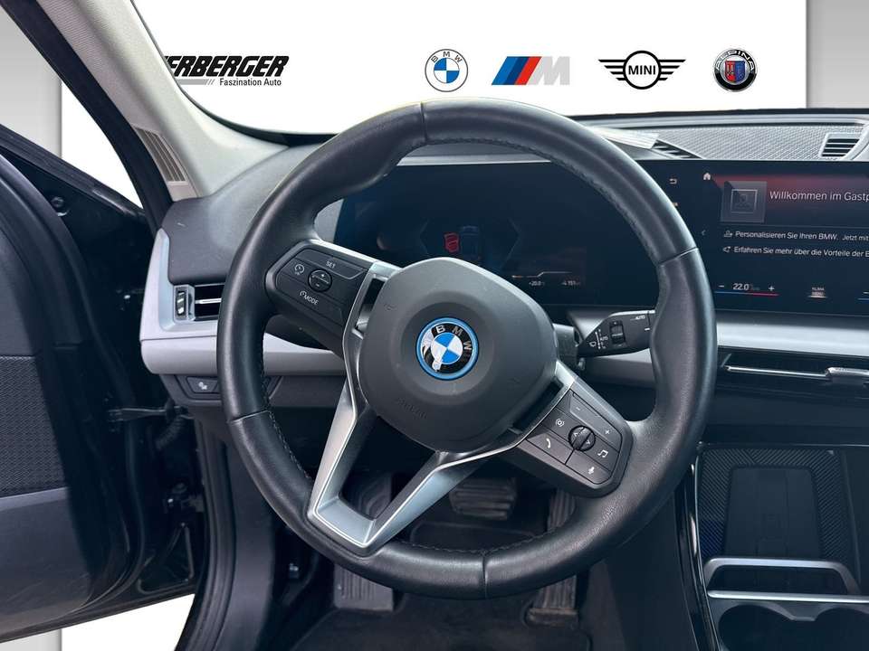 BMW iX1 - Imagem 9