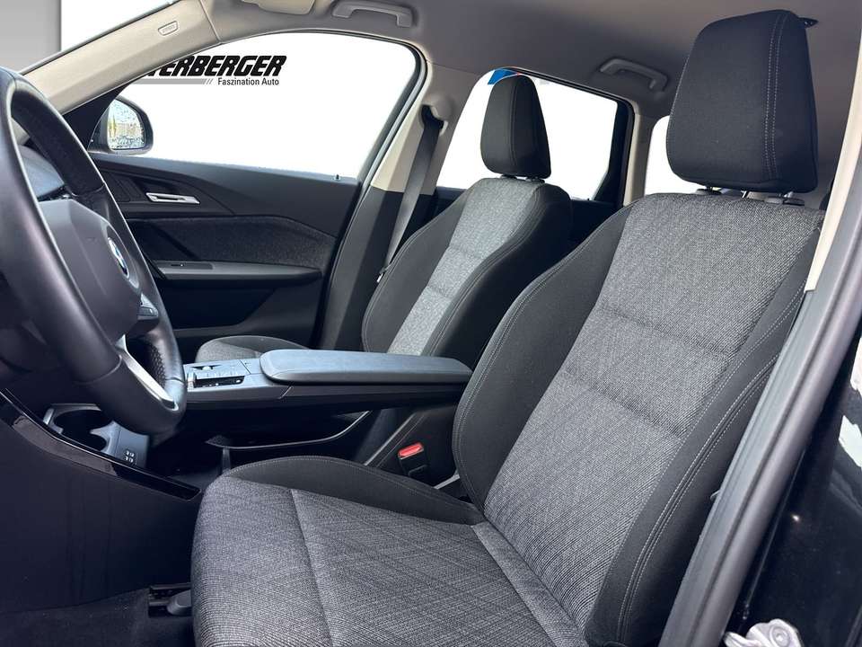 BMW iX1 - Imagem 10