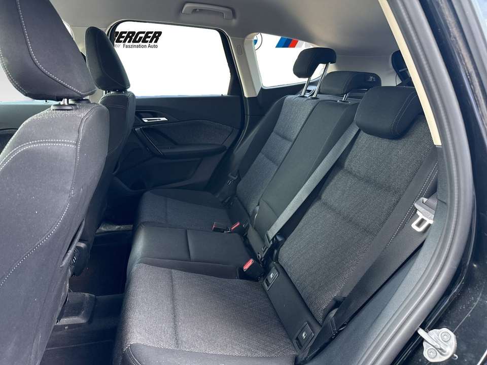 BMW iX1 - Imagem 11