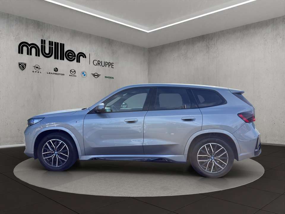 BMW iX1 - Imagem 4