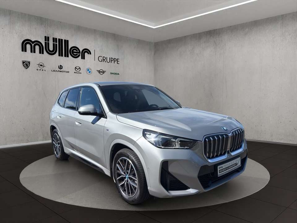 BMW iX1 - Imagem 9