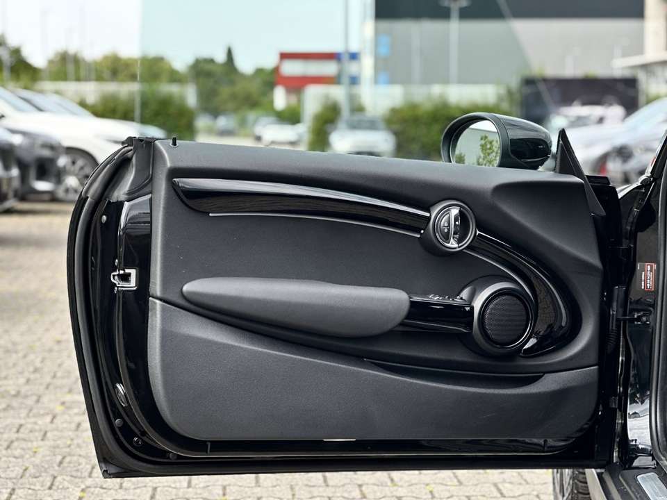 MINI Cooper SE - Imagem 8