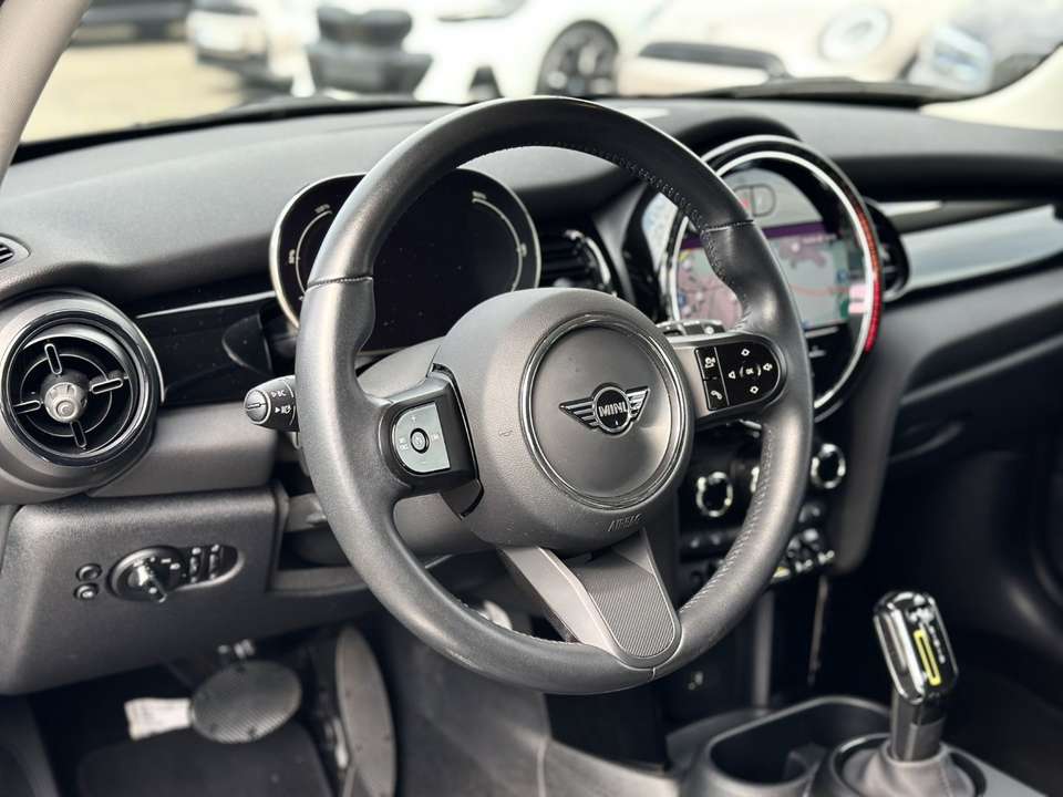 MINI Cooper SE - Imagem 9