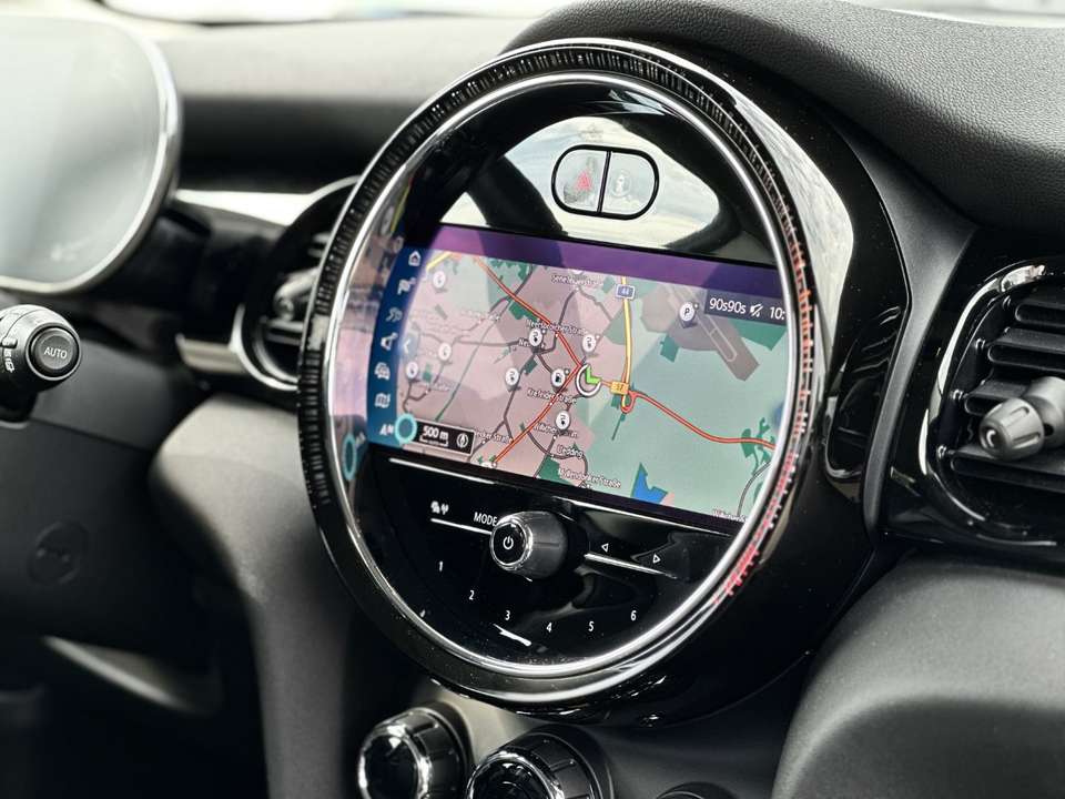 MINI Cooper SE - Imagem 15