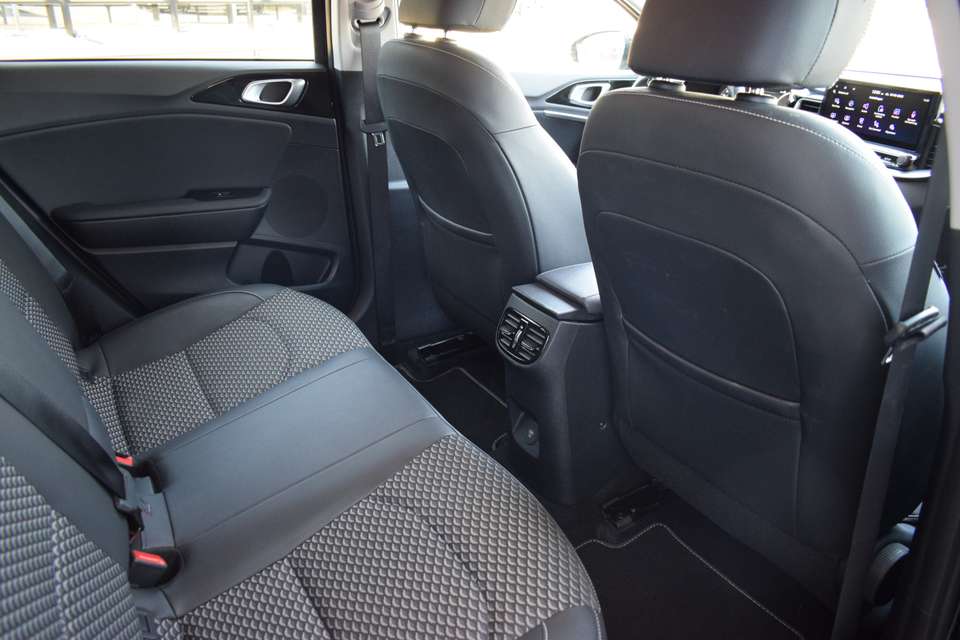 Kia Ceed SW / cee'd SW - Imagem 20