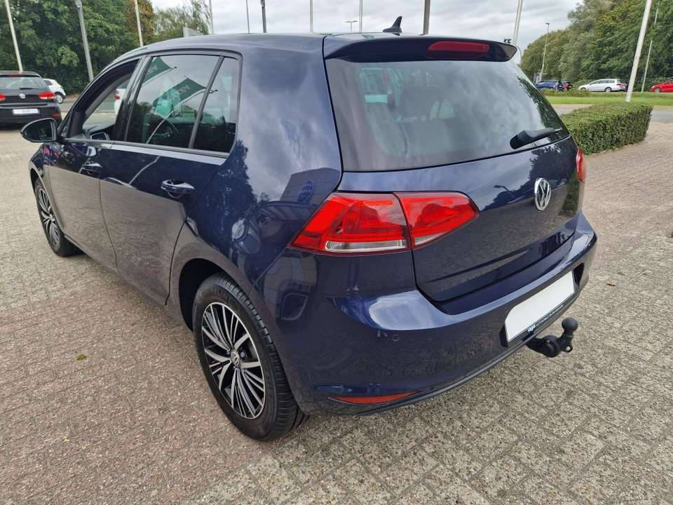 Volkswagen Golf - Imagem 3
