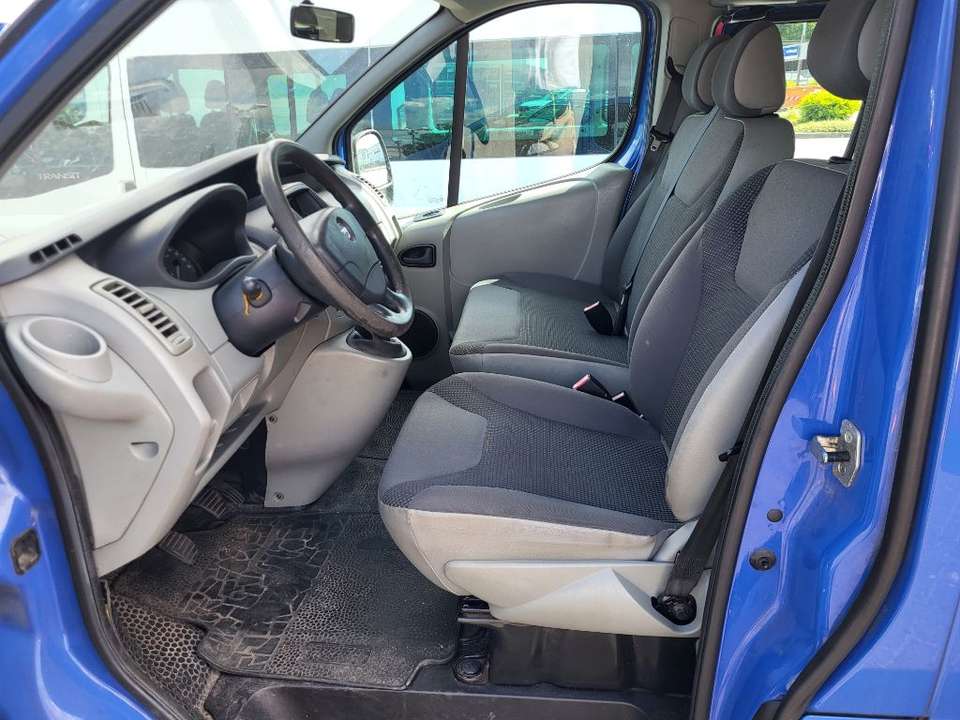 Opel Vivaro - Imagem 8