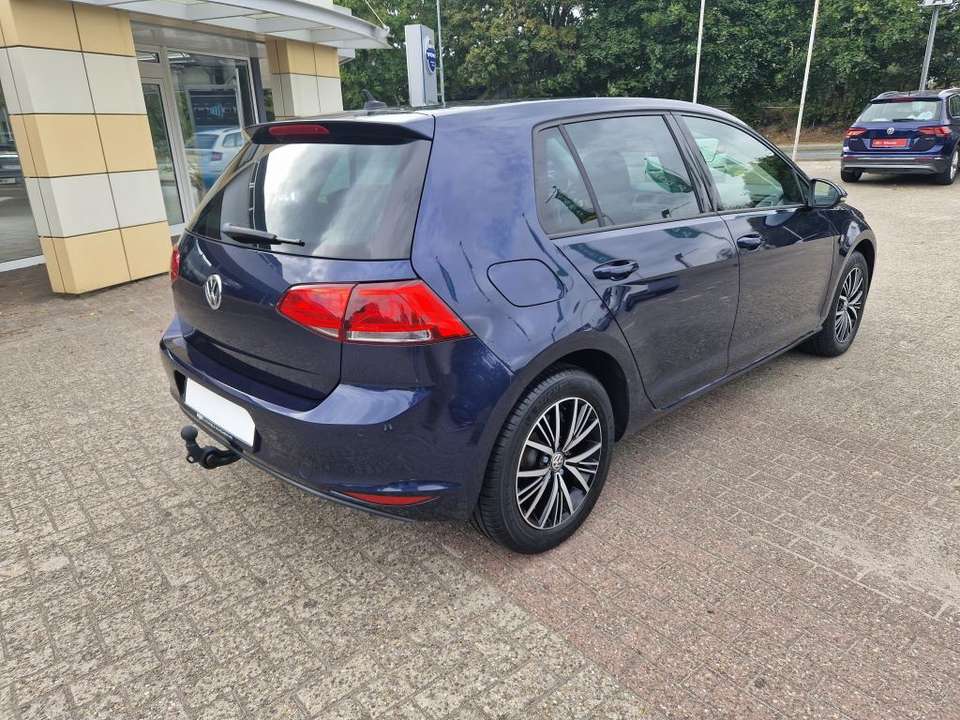 Volkswagen Golf - Imagem 4