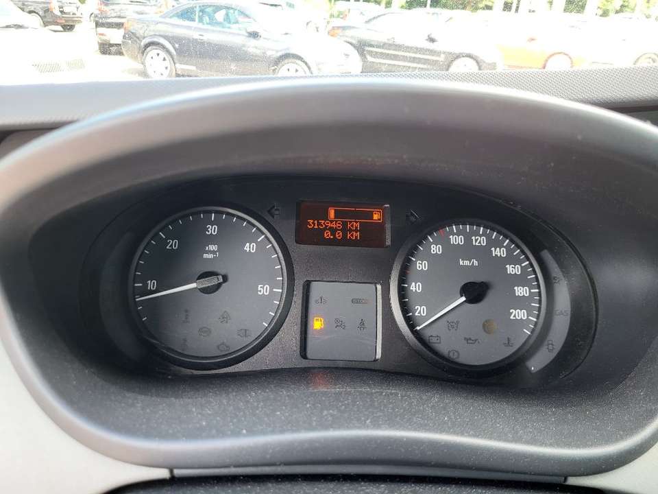 Opel Vivaro - Imagem 9