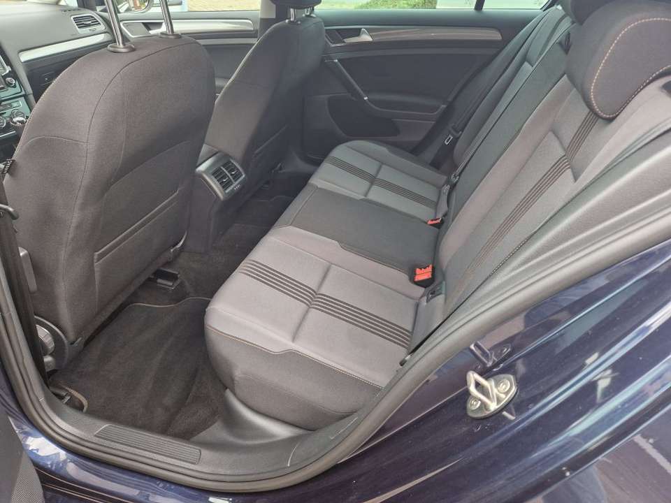 Volkswagen Golf - Imagem 10