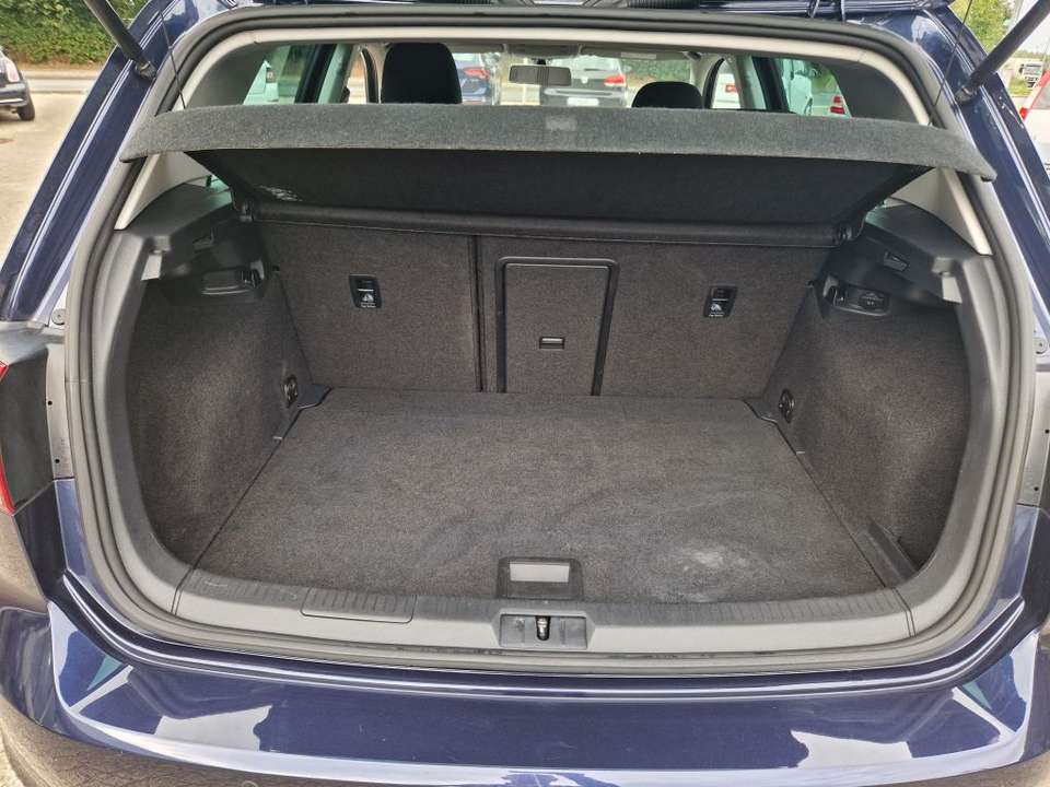 Volkswagen Golf - Imagem 12