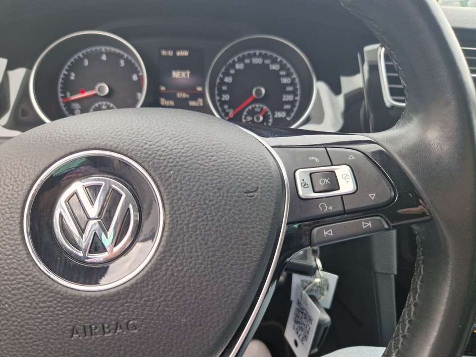 Volkswagen Golf - Imagem 15