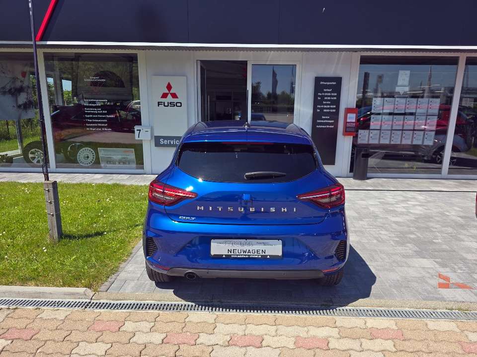 Mitsubishi Colt - Imagem 13