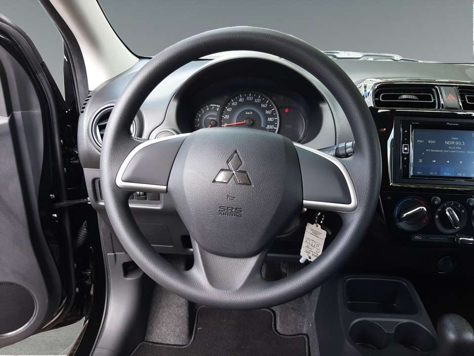 Mitsubishi Space Star - Imagem 12
