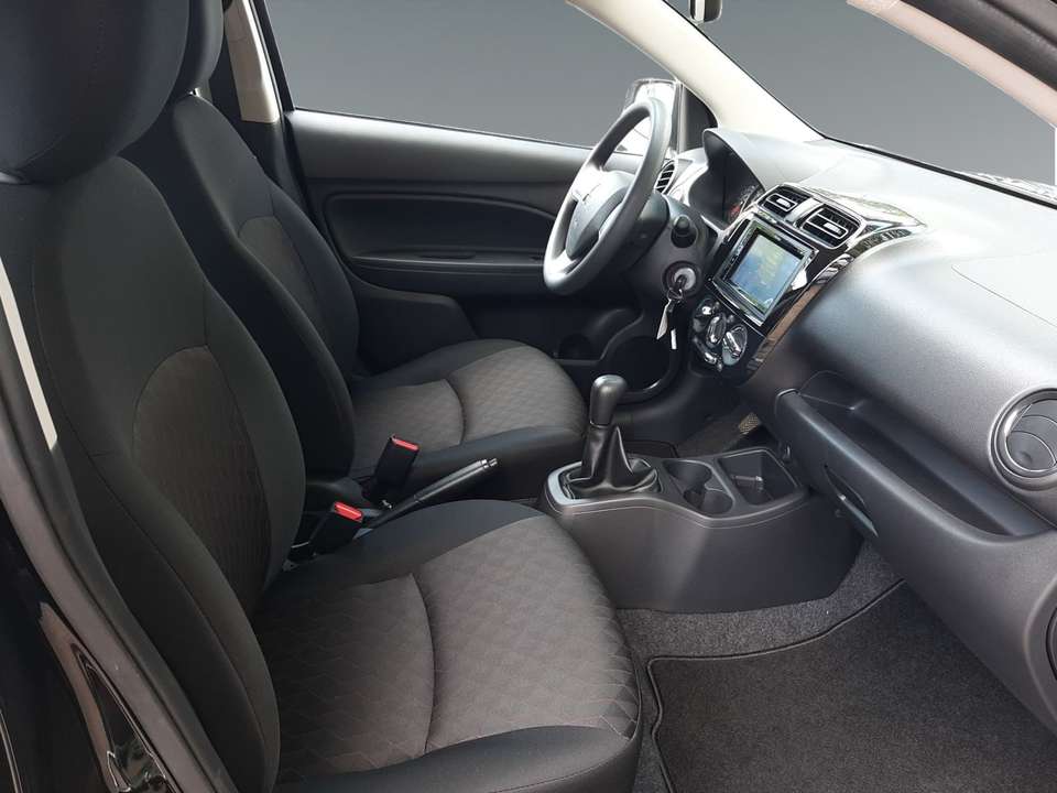 Mitsubishi Space Star - Imagem 14