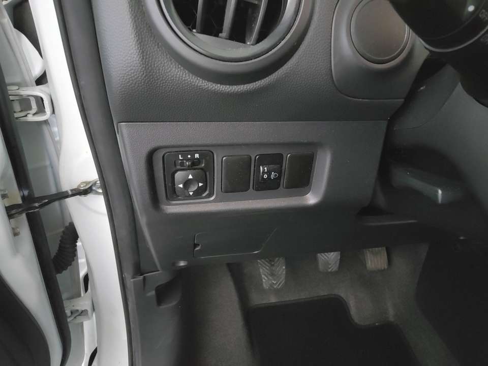 Mitsubishi Space Star - Imagem 13
