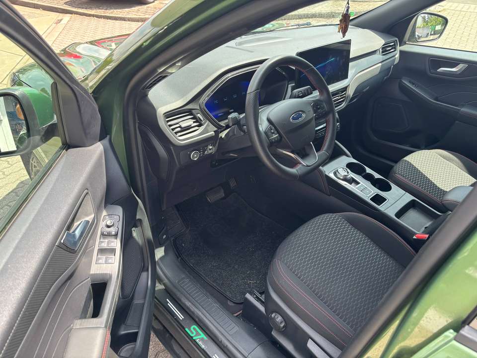 Ford Kuga - Imagem 8