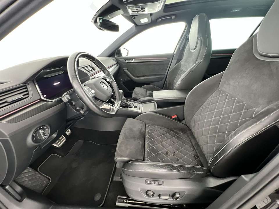 Skoda Superb - Imagem 7