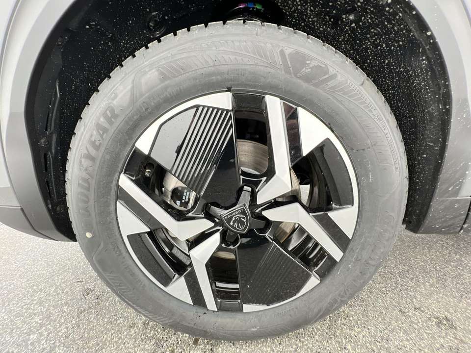Peugeot 2008 - Imagem 10