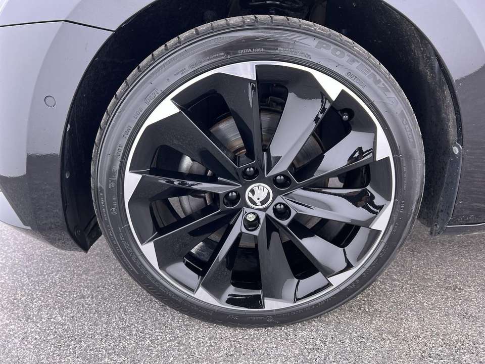 Skoda Superb - Imagem 10
