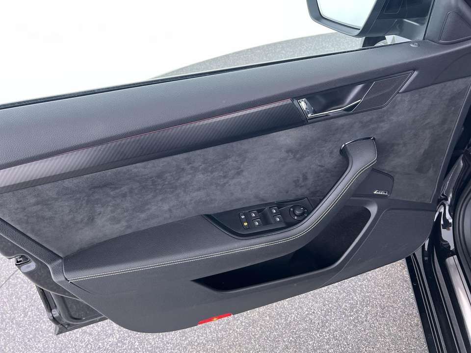 Skoda Superb - Imagem 11