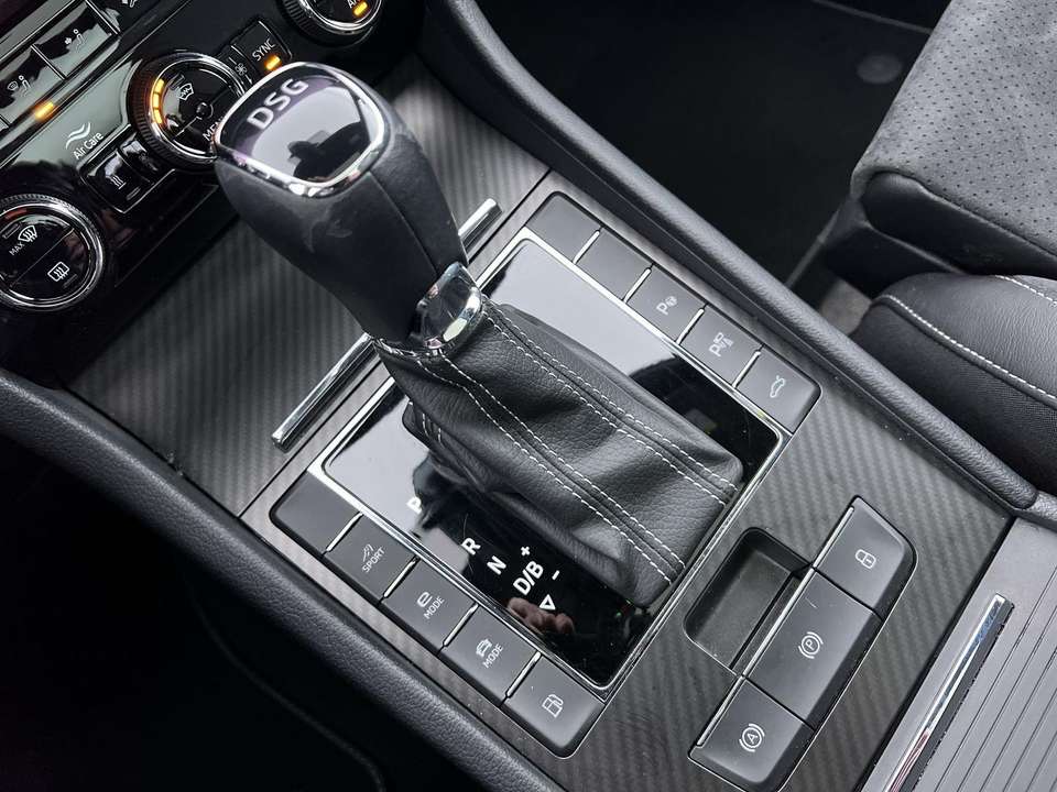 Skoda Superb - Imagem 13