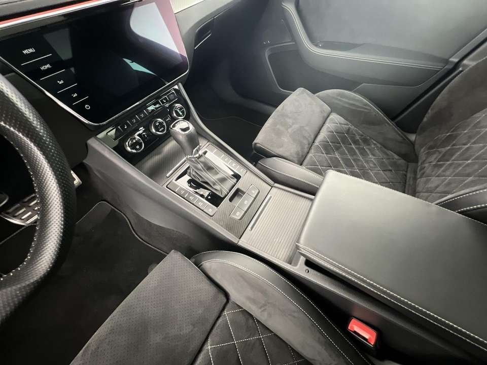 Skoda Superb - Imagem 14