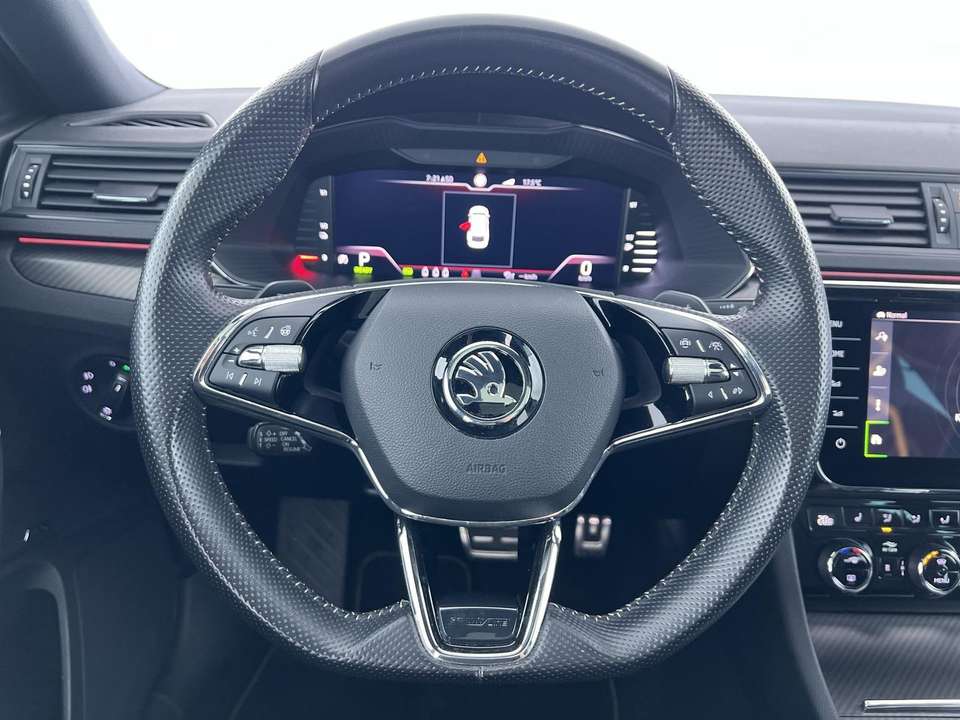 Skoda Superb - Imagem 15