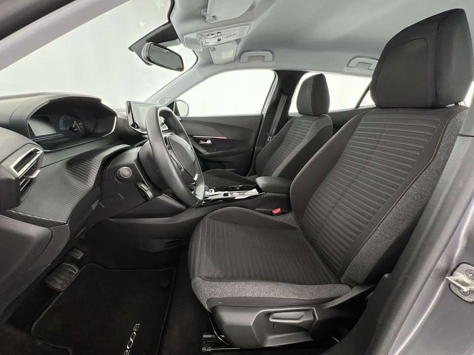 Peugeot e-2008 - Imagem 7