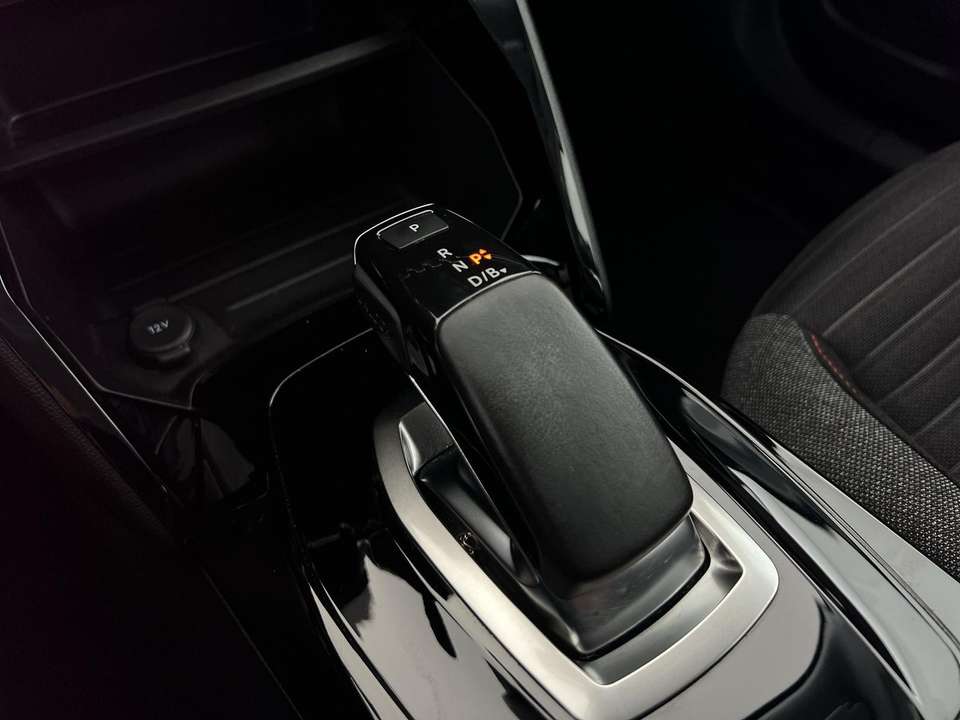 Peugeot e-2008 - Imagem 13