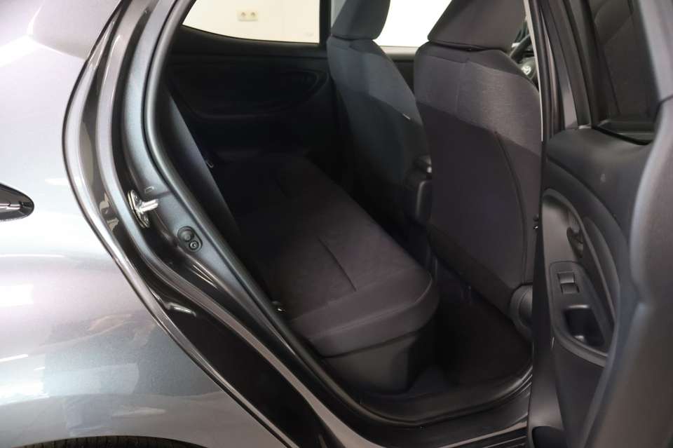 Toyota Yaris - Imagem 13