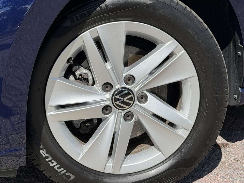 Volkswagen Golf - Imagem 17