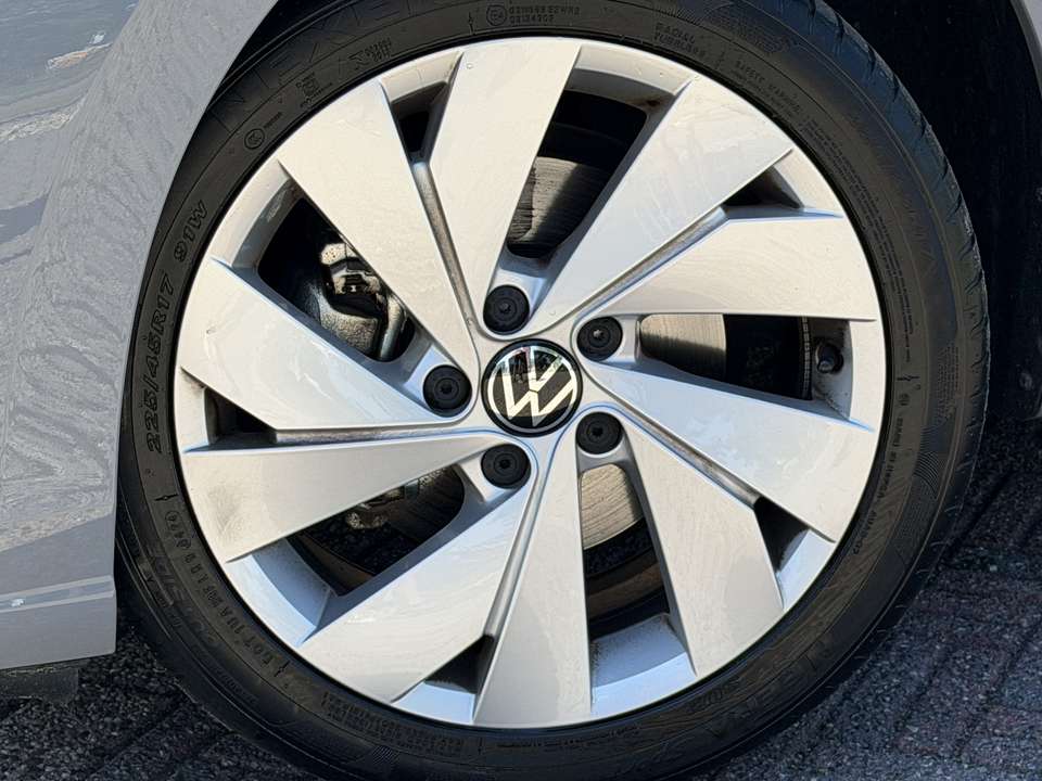 Volkswagen Golf - Imagem 16