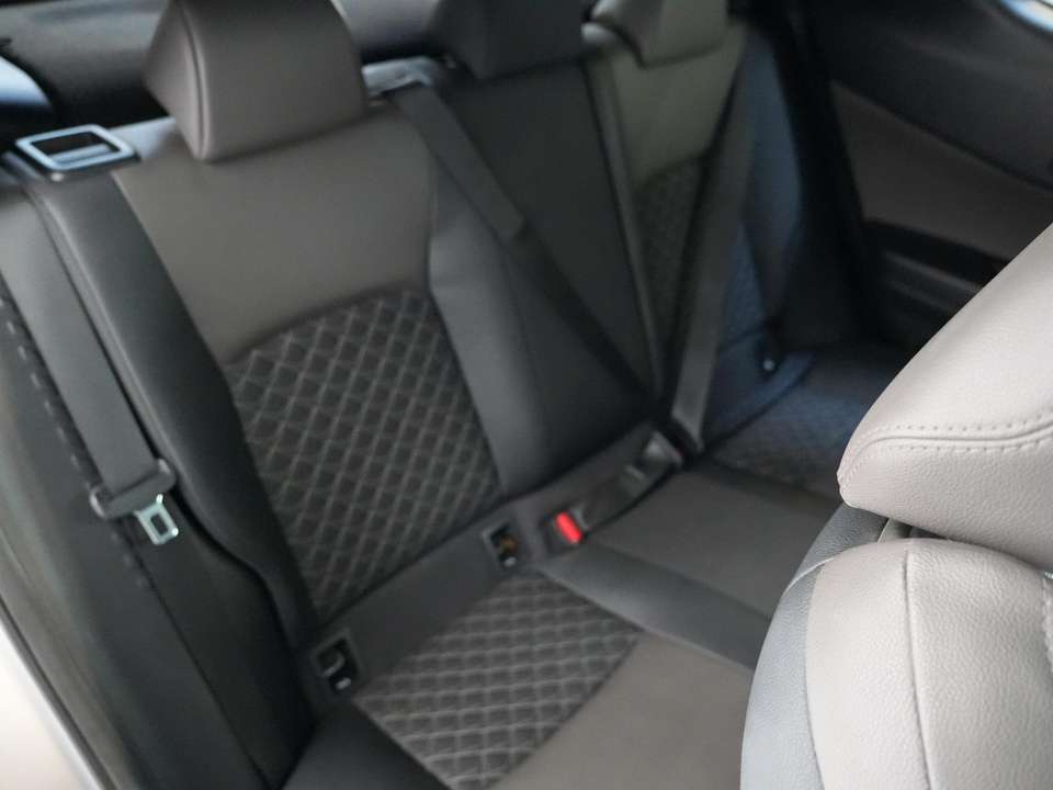 Toyota C-HR - Imagem 6