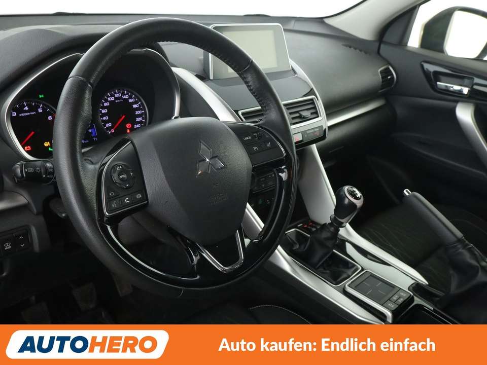 Mitsubishi Eclipse Cross - Imagem 11