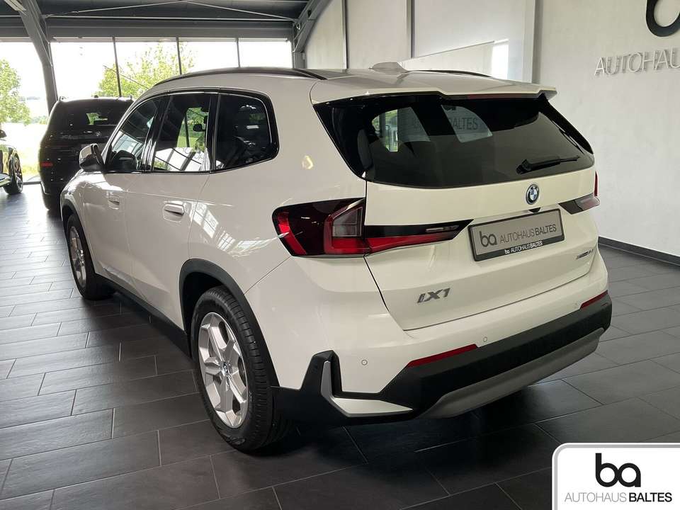 BMW iX1 - Imagem 4