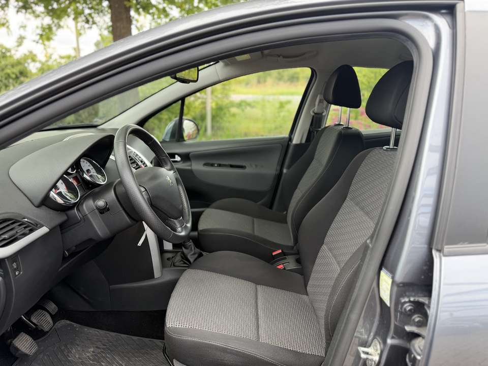 Peugeot 207 - Imagem 10