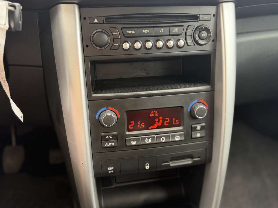 Peugeot 207 - Imagem 13